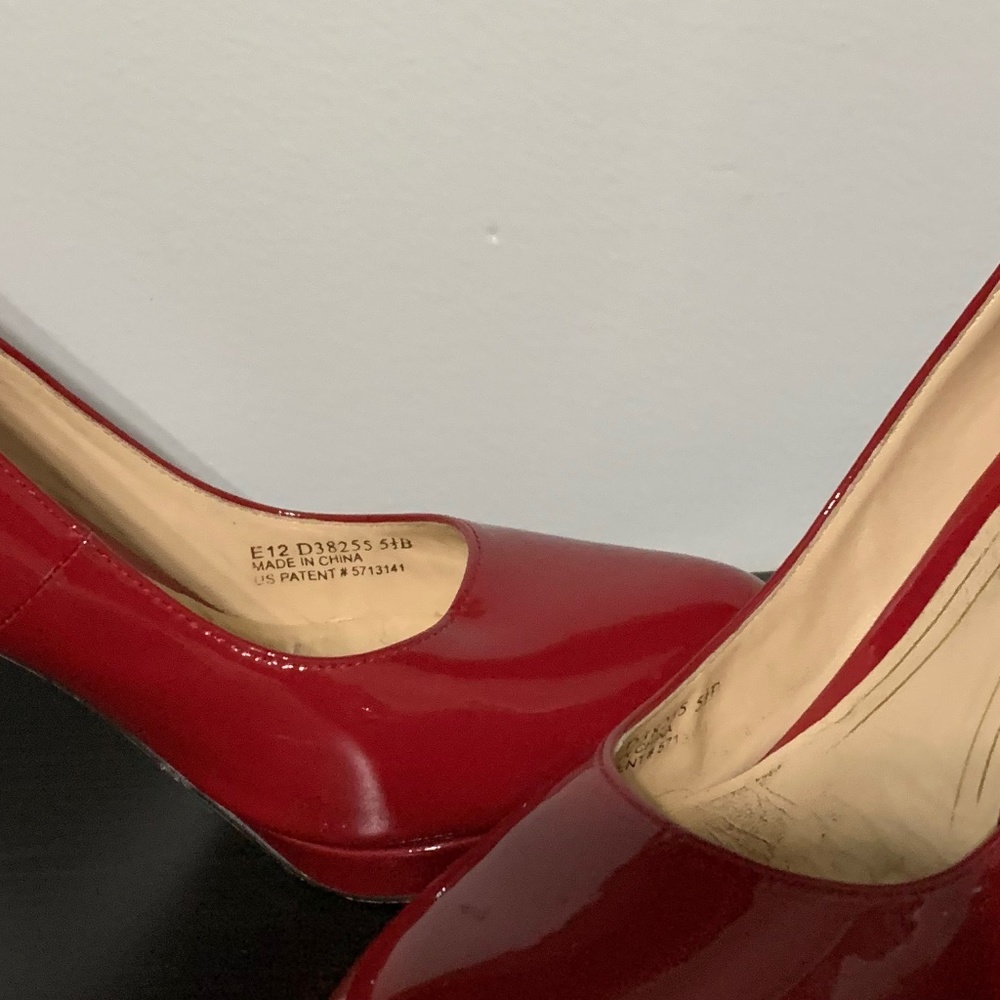 shoes - Picture 4 of 4